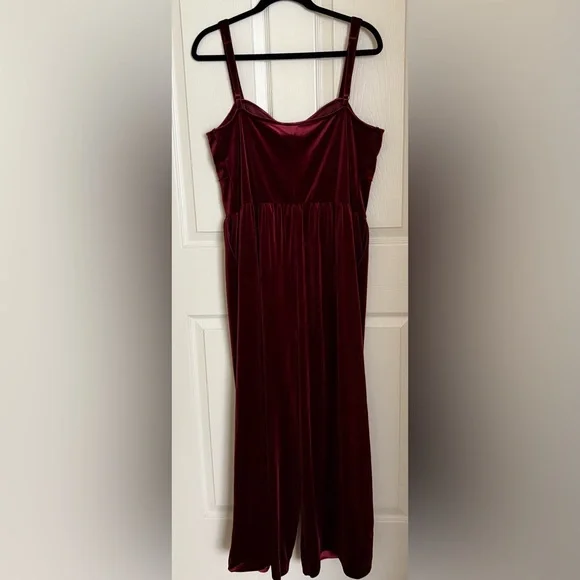 Old Navy Women’s Velvet Jumpsuit - Picture 3 of 3